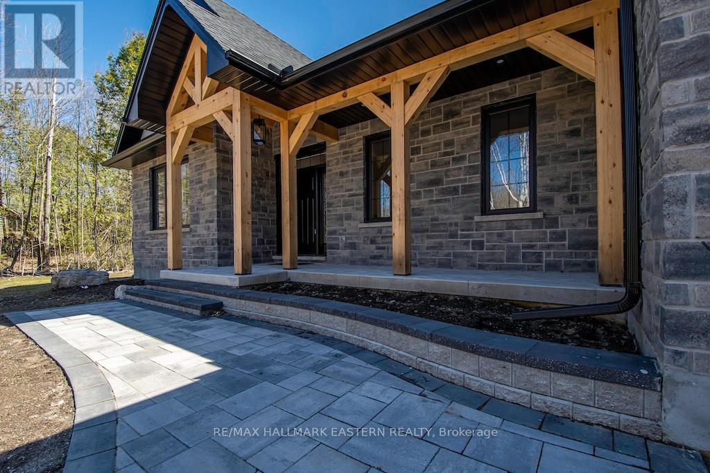11 Maplewood Court, Trent Lakes, Ontario  K0L 1J0 - Photo 2 - X13686468