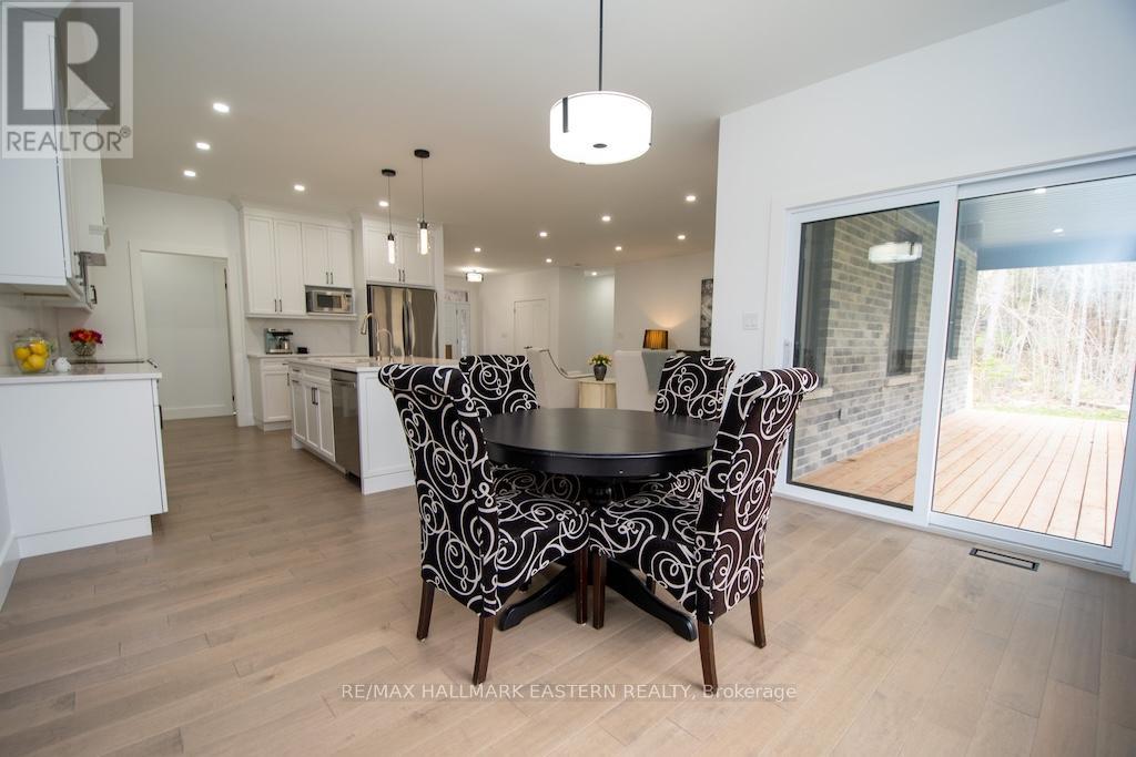 11 Maplewood Court, Trent Lakes, Ontario  K0L 1J0 - Photo 46 - X13686468