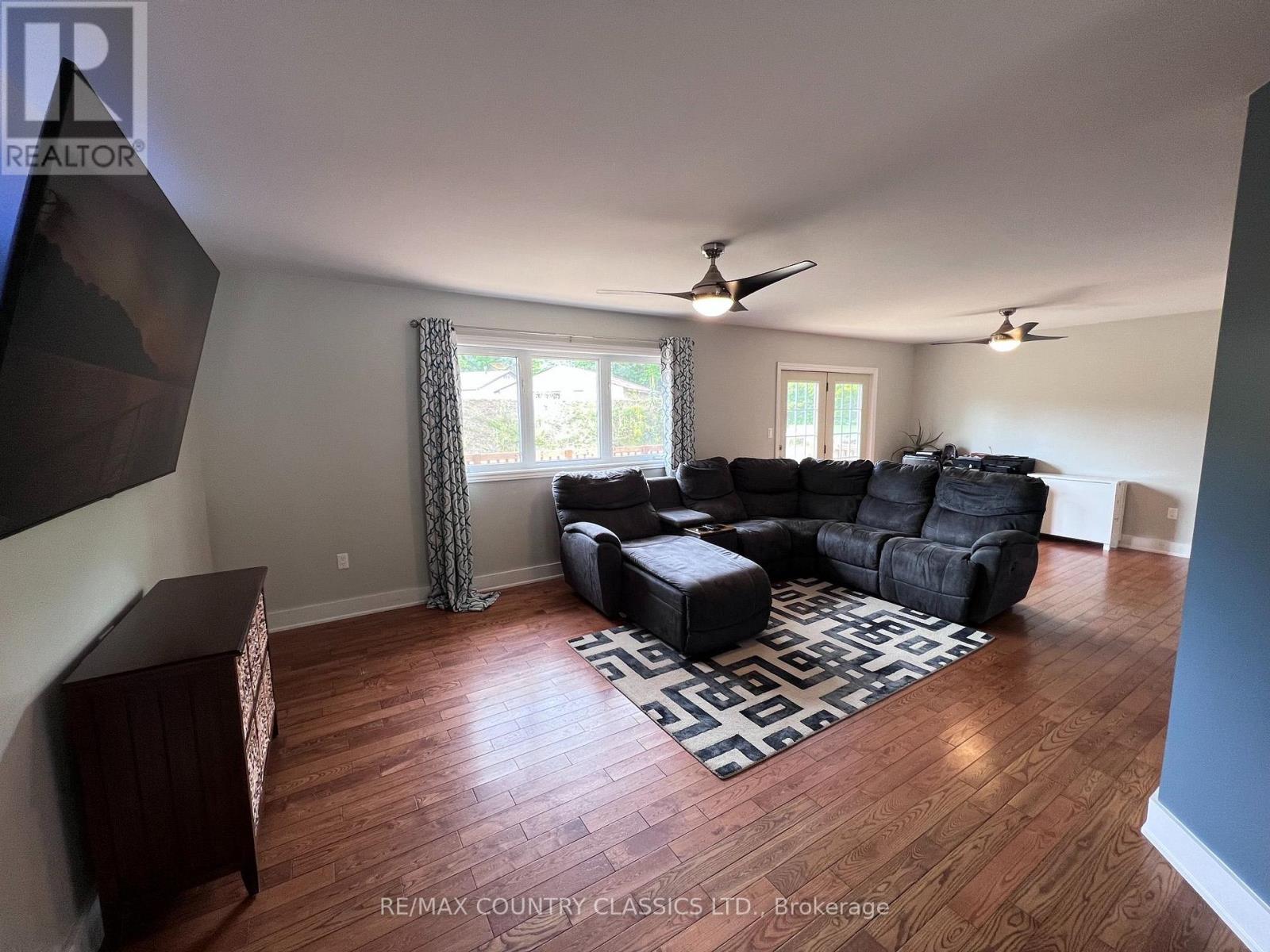 3952 Loop Road, Highlands East (Cardiff Ward), Ontario  K0L 1X0 - Photo 11 - X13687788