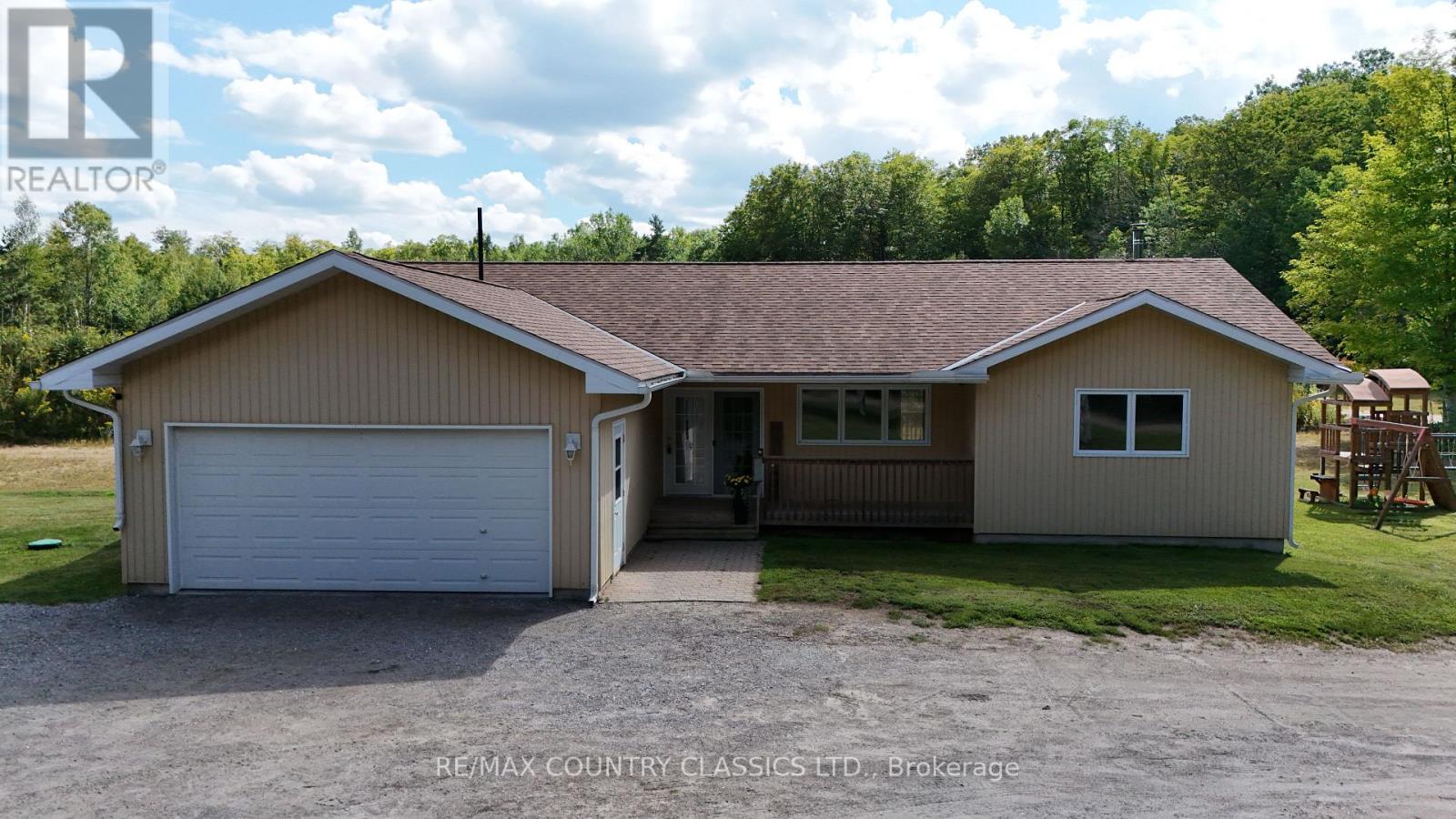 3952 Loop Road, Highlands East (Cardiff Ward), Ontario  K0L 1X0 - Photo 49 - X13687788