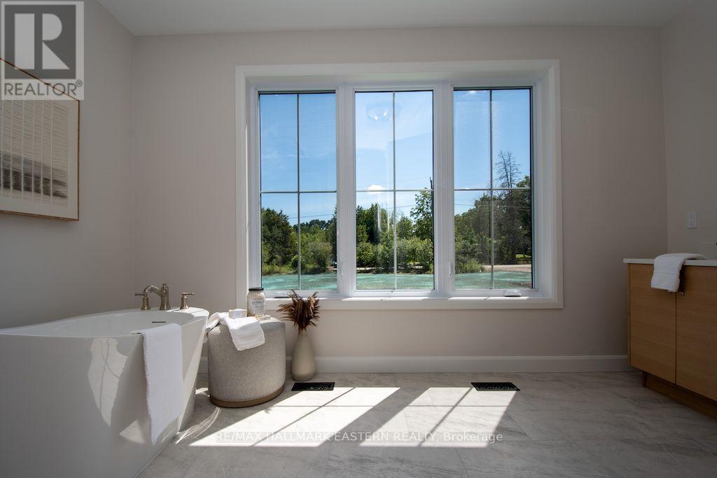 46 Almeara Drive, Otonabee-South Monaghan, Ontario  K9J 6Y3 - Photo 22 - X13688284