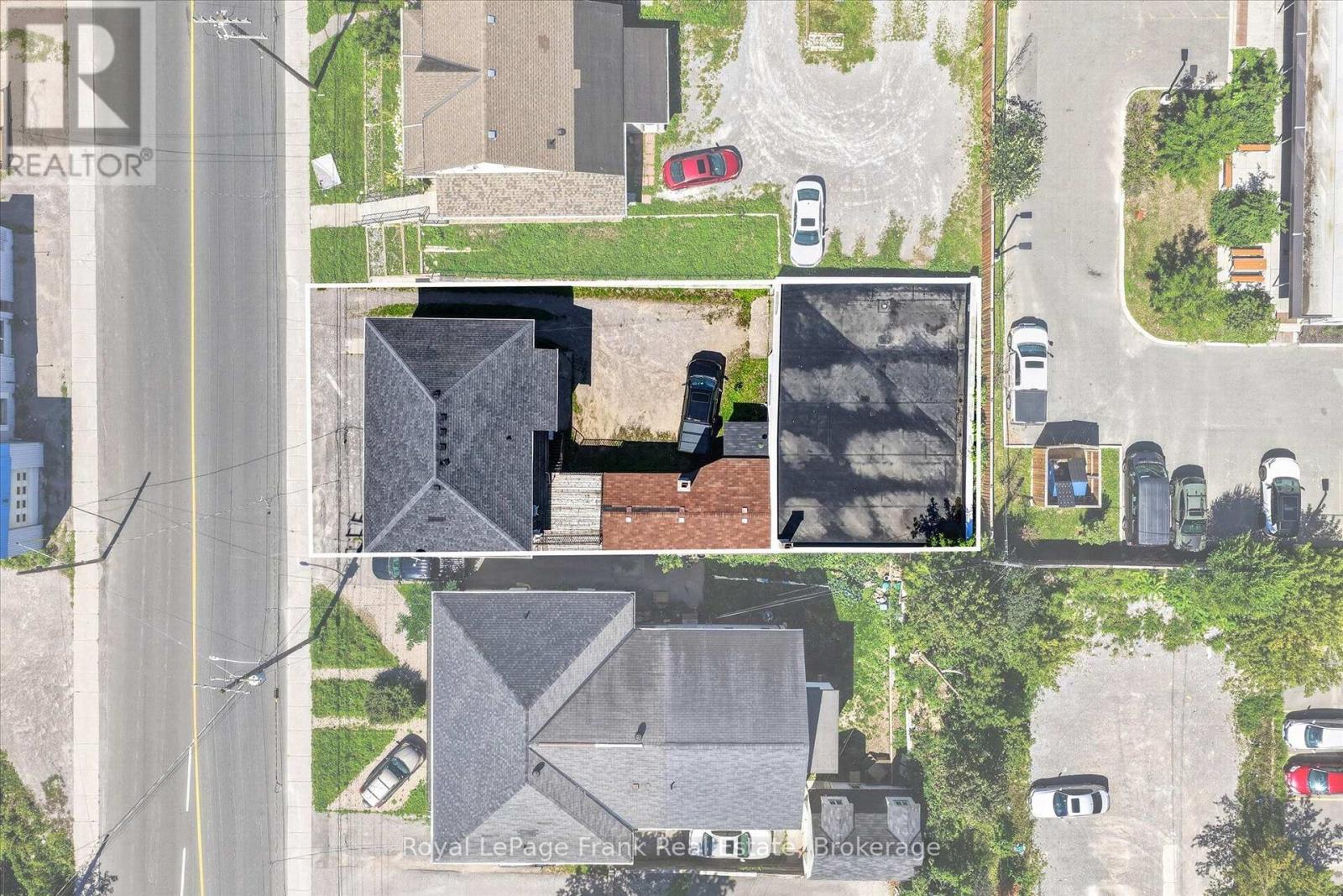 464 Aylmer Street N, Peterborough (Town Ward 3), Ontario  K9H 3W2 - Photo 16 - X13688336