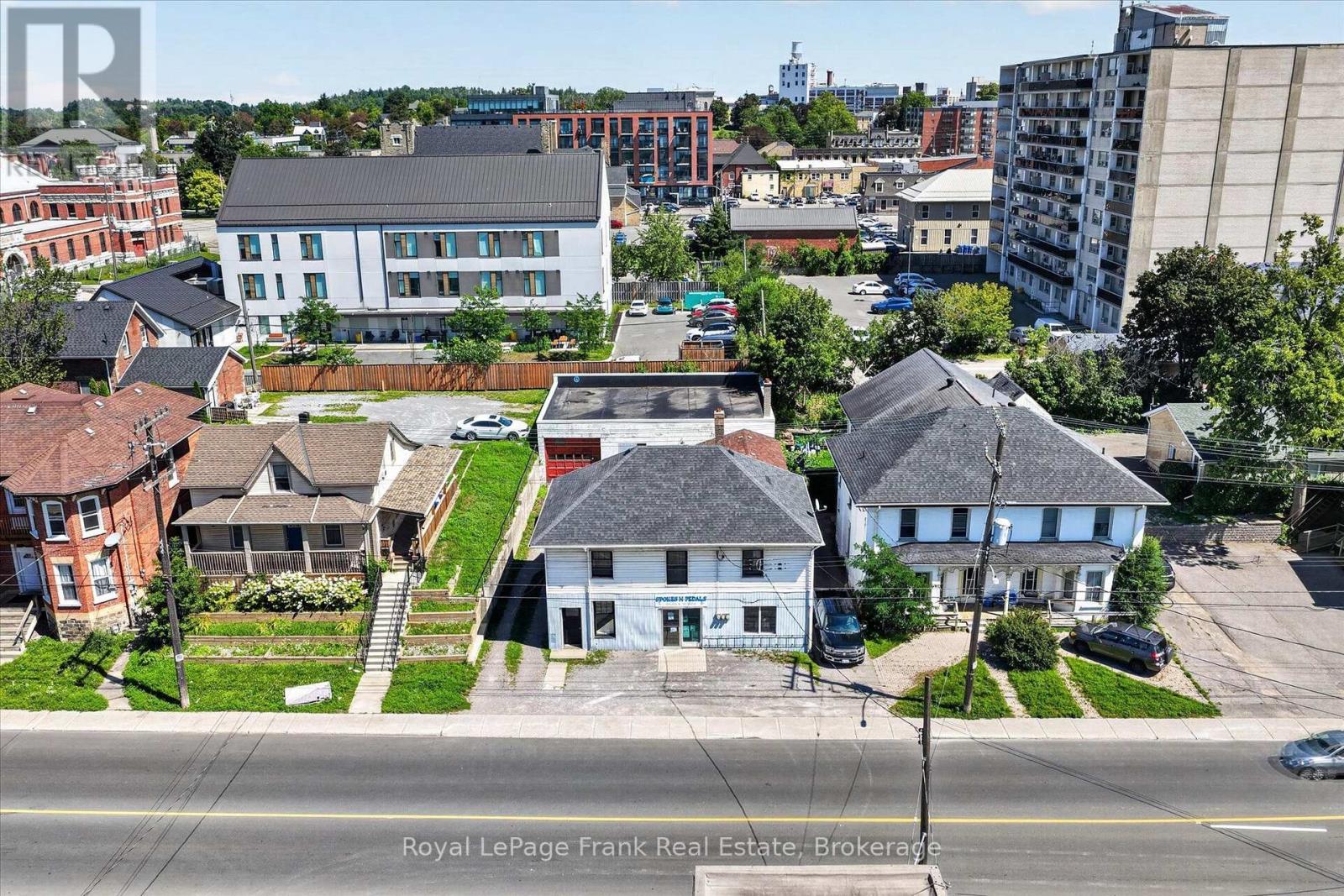 464 Aylmer Street N, Peterborough (Town Ward 3), Ontario  K9H 3W2 - Photo 6 - X13688336