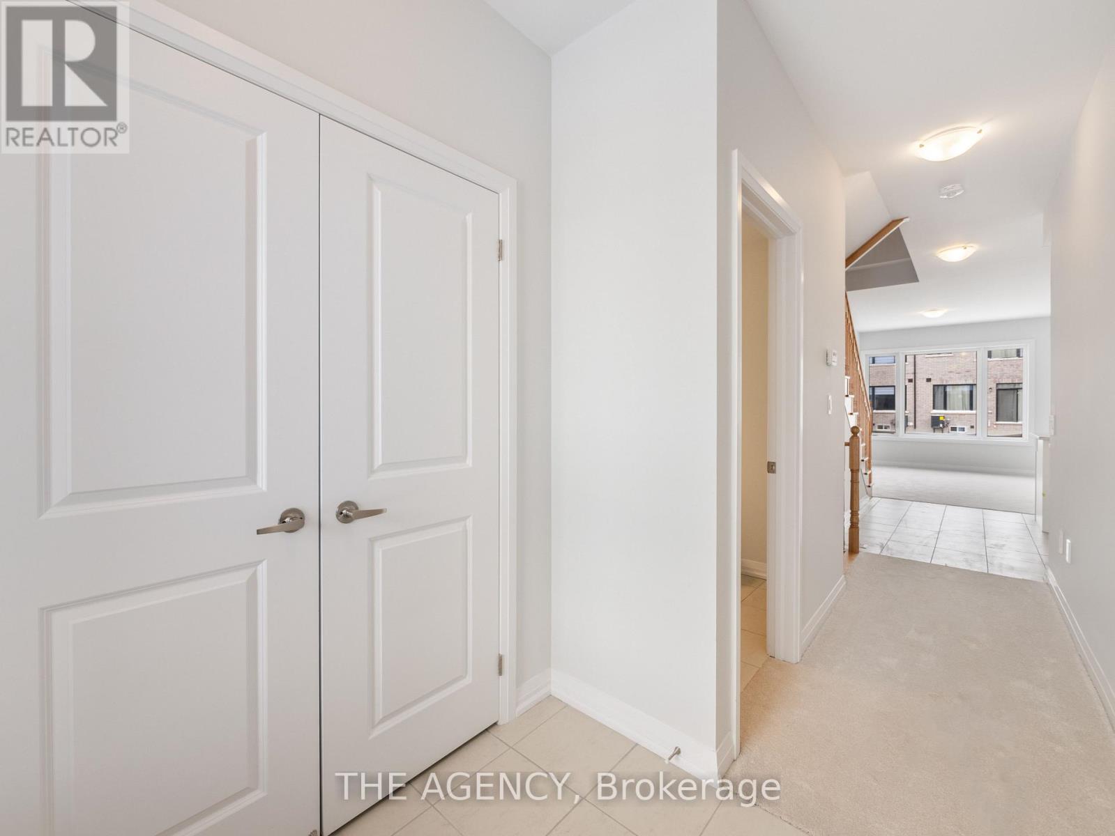 22 Keenan Street, Kawartha Lakes (Lindsay), Ontario  K9V 0R4 - Photo 4 - X13688552