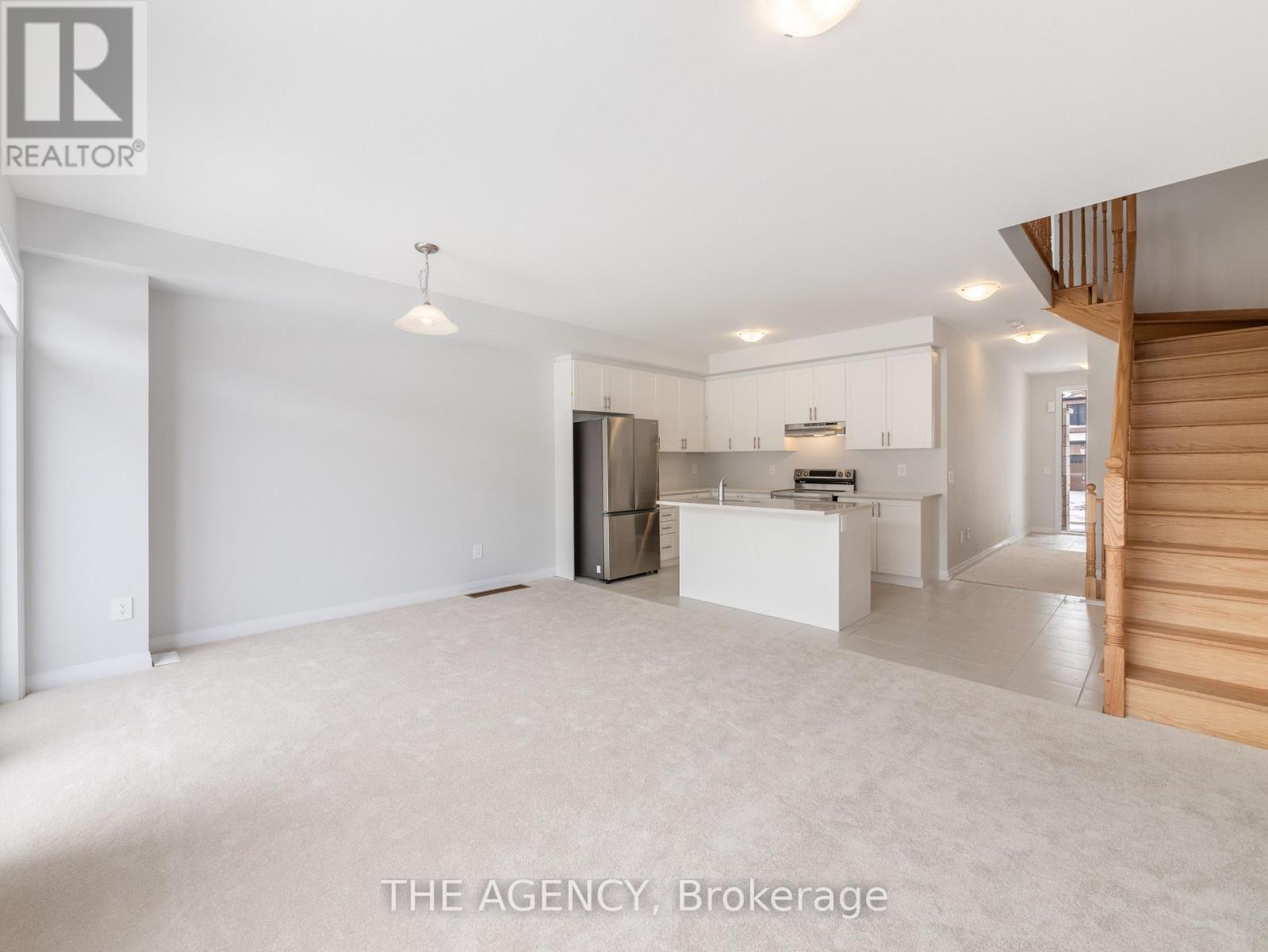 22 Keenan Street, Kawartha Lakes (Lindsay), Ontario  K9V 0R4 - Photo 8 - X13688552