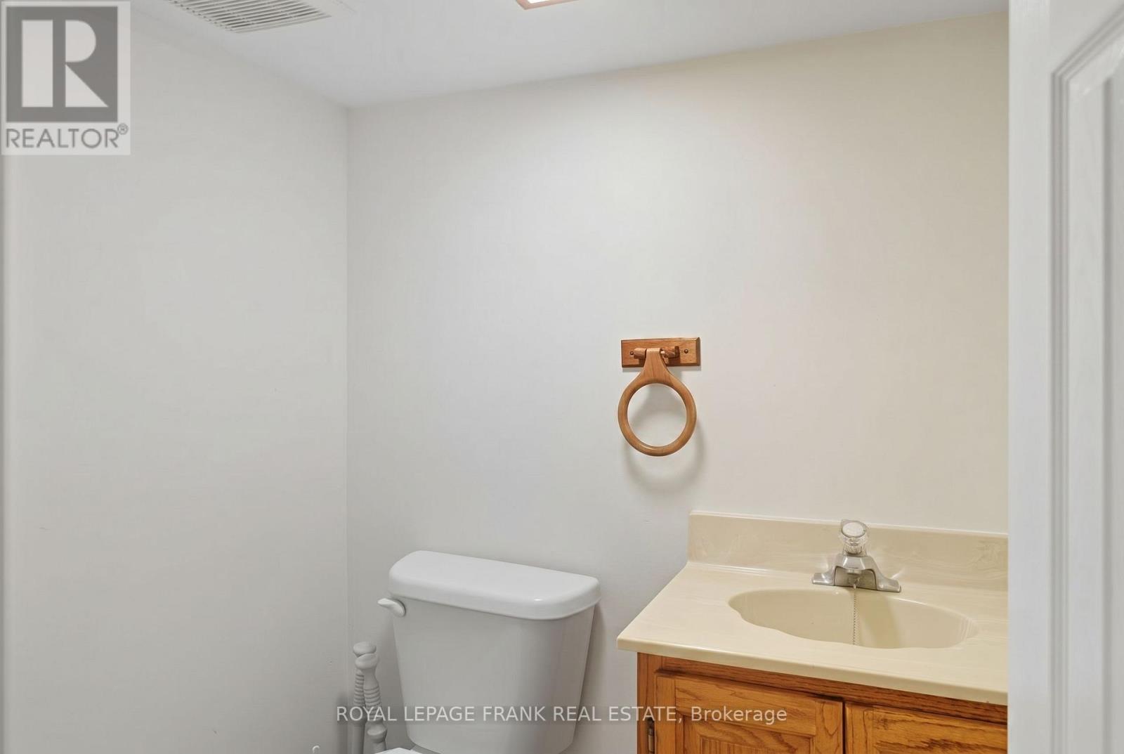 76 Bond Street W, Kawartha Lakes (Lindsay), Ontario  K9V 3R4 - Photo 34 - X13688992
