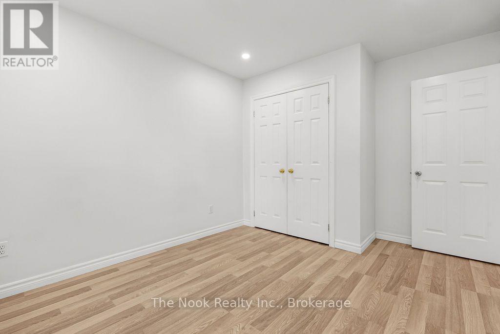 4 Champlain Boulevard, Kawartha Lakes (Lindsay), Ontario  K9V 0H9 - Photo 13 - X13689608