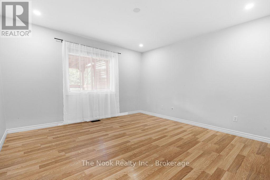4 Champlain Boulevard, Kawartha Lakes (Lindsay), Ontario  K9V 0H9 - Photo 15 - X13689608