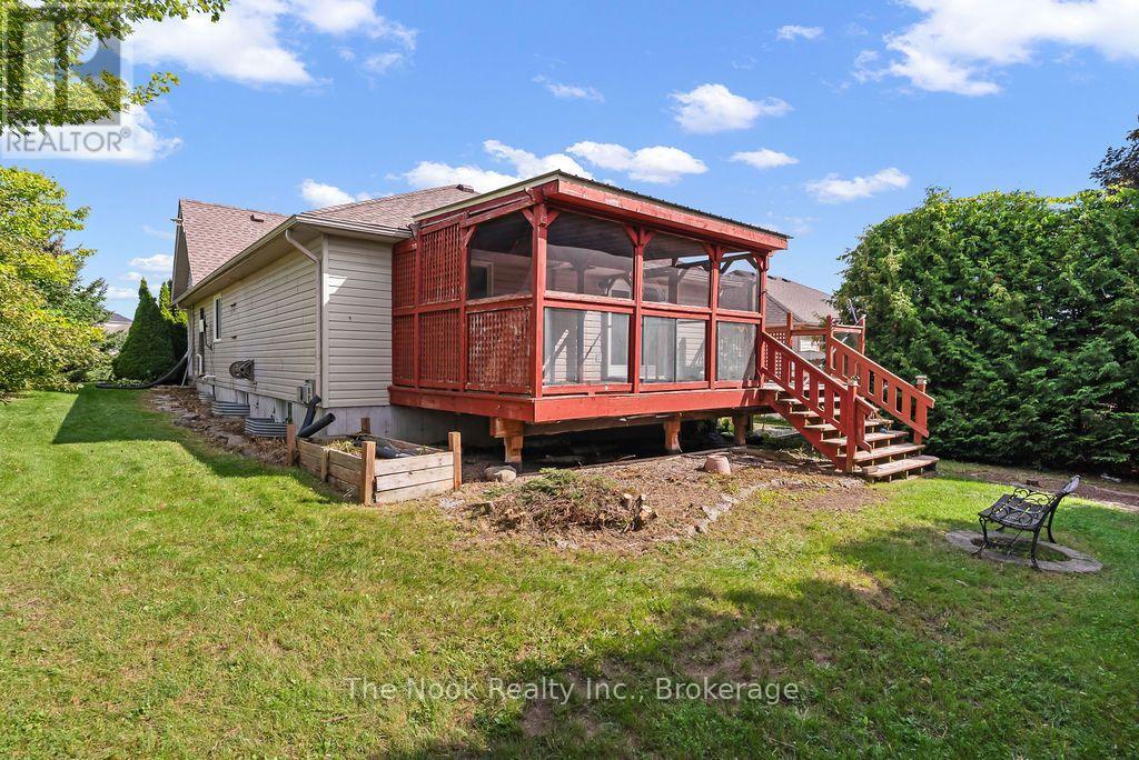 4 Champlain Boulevard, Kawartha Lakes (Lindsay), Ontario  K9V 0H9 - Photo 22 - X13689608