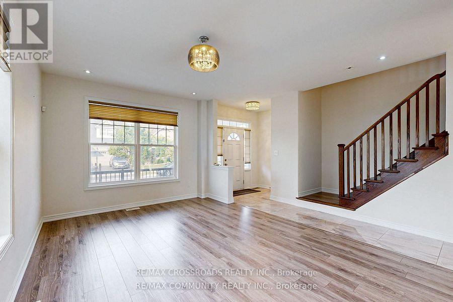 634 Grange Way, Peterborough (Northcrest Ward 5), Ontario  K9H 7M1 - Photo 4 - X13689840