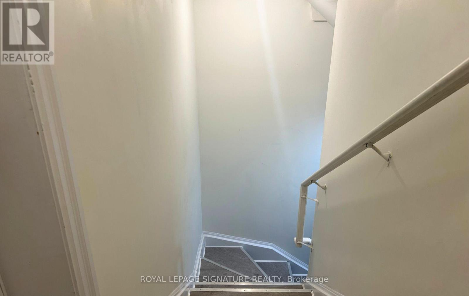 Bsmt - 214 Flood Avenue, Clarington (Newcastle), Ontario  L1B 0W6 - Photo 3 - E13690836