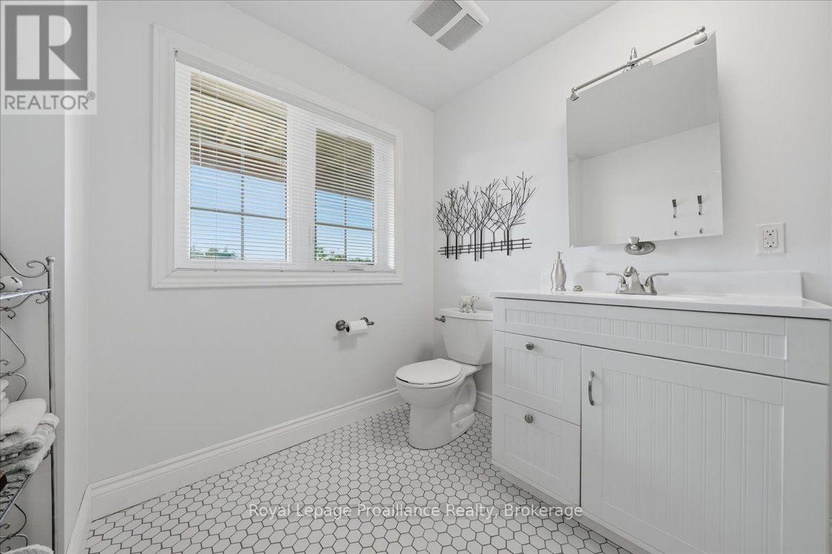 256 Peninsula Road, Havelock-Belmont-Methuen, Ontario  K0L 1Z0 - Photo 27 - X13691178