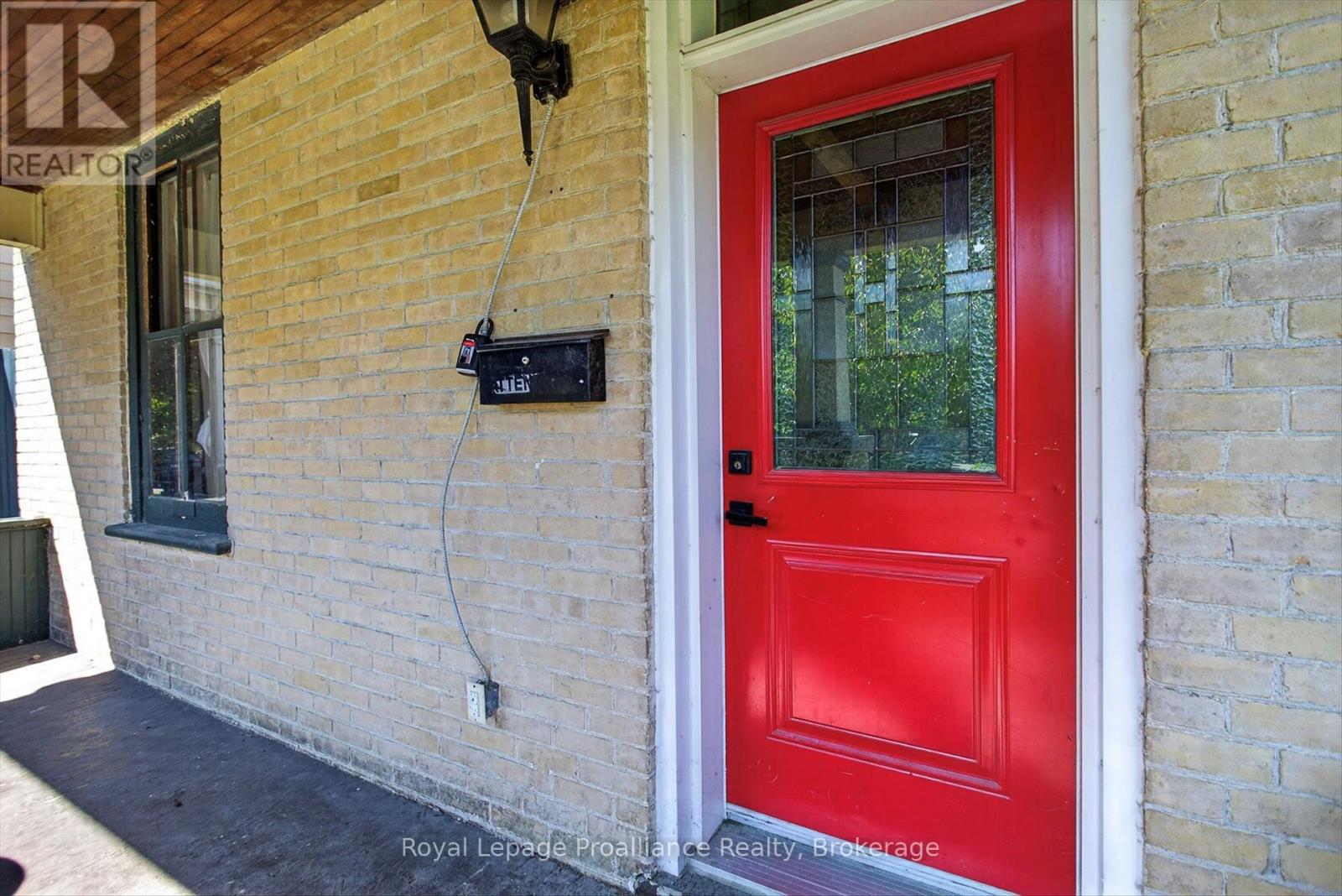 277 Reid Street, Peterborough (Town Ward 3), Ontario  K9J 3P9 - Photo 5 - X13691230