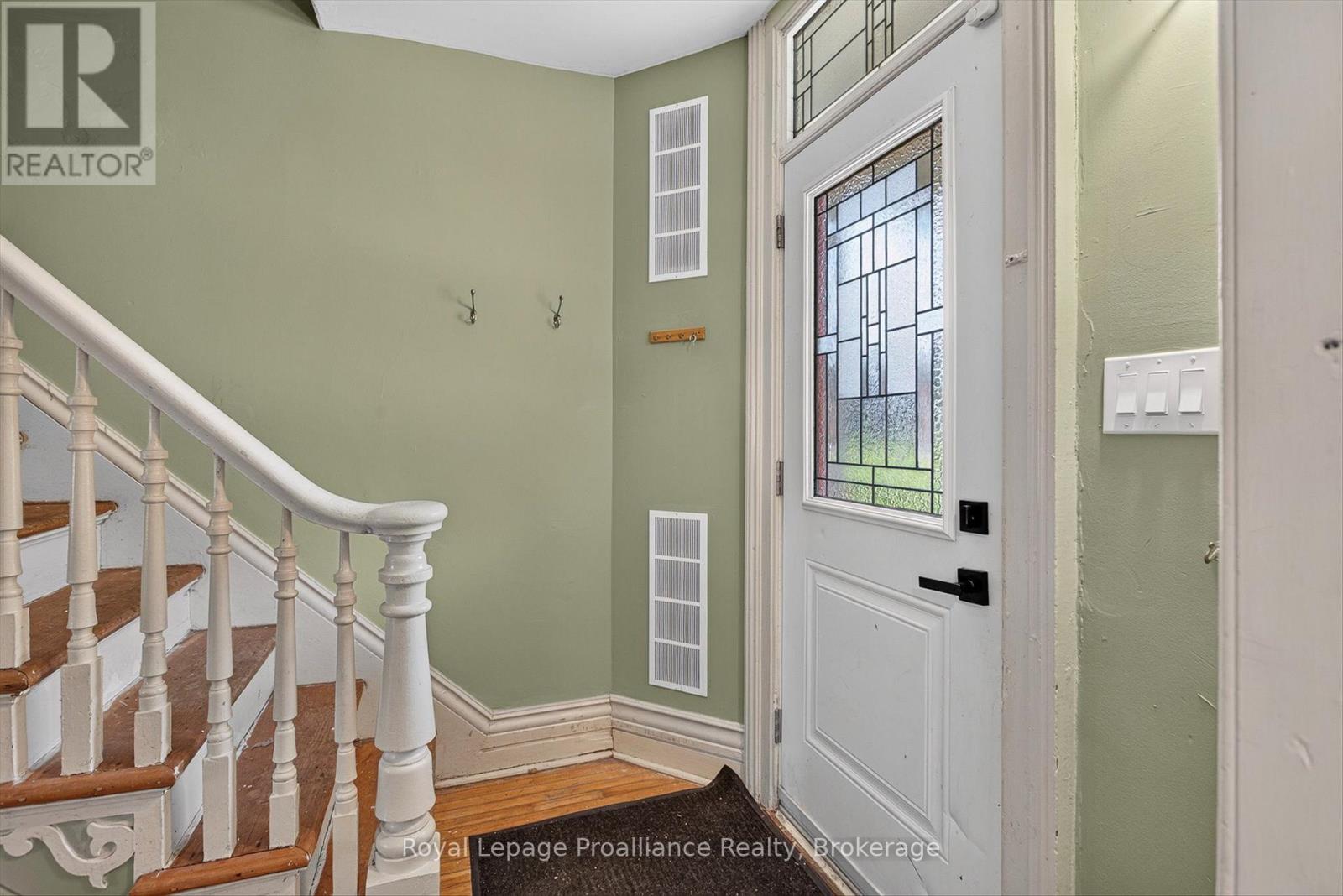 277 Reid Street, Peterborough (Town Ward 3), Ontario  K9J 3P9 - Photo 6 - X13691230