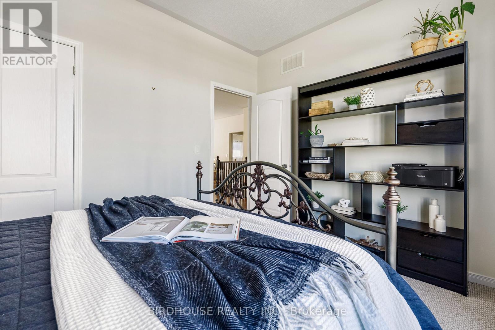 107 Alcorn Drive, Kawartha Lakes (Lindsay), Ontario  K9V 0M8 - Photo 12 - X13691270