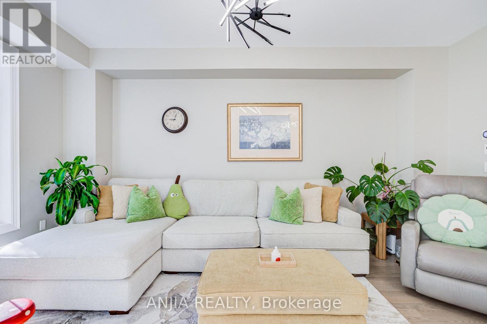 33 Aldridge Lane, Clarington (Newcastle), Ontario  L1B 0V6 - Photo 11 - E13691268