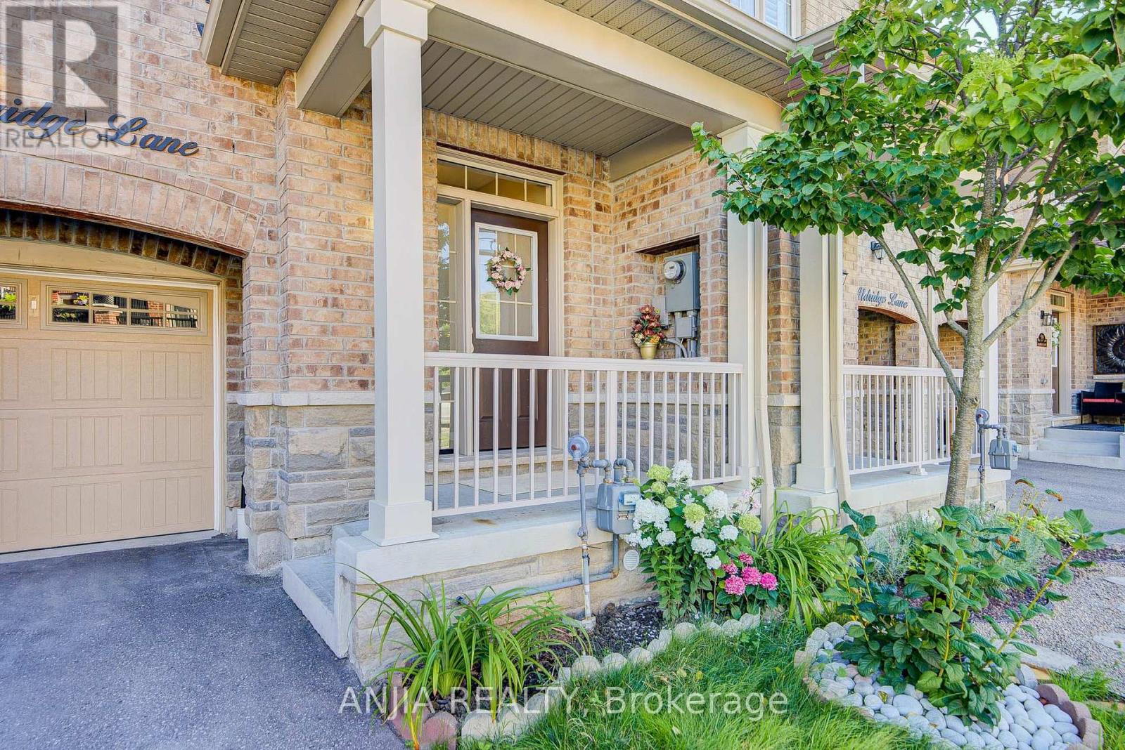 33 Aldridge Lane, Clarington (Newcastle), Ontario  L1B 0V6 - Photo 2 - E13691268