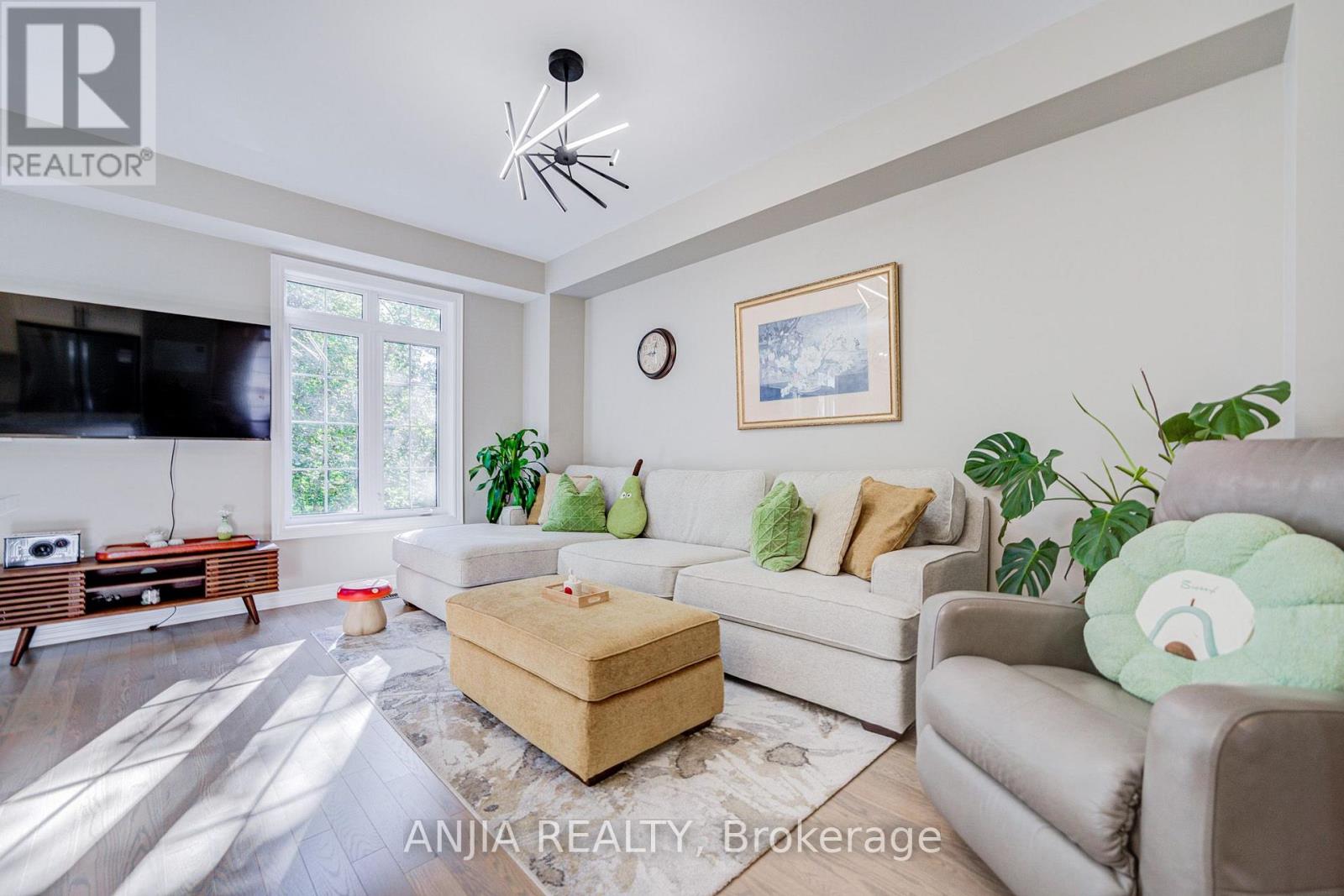 33 Aldridge Lane, Clarington (Newcastle), Ontario  L1B 0V6 - Photo 9 - E13691268