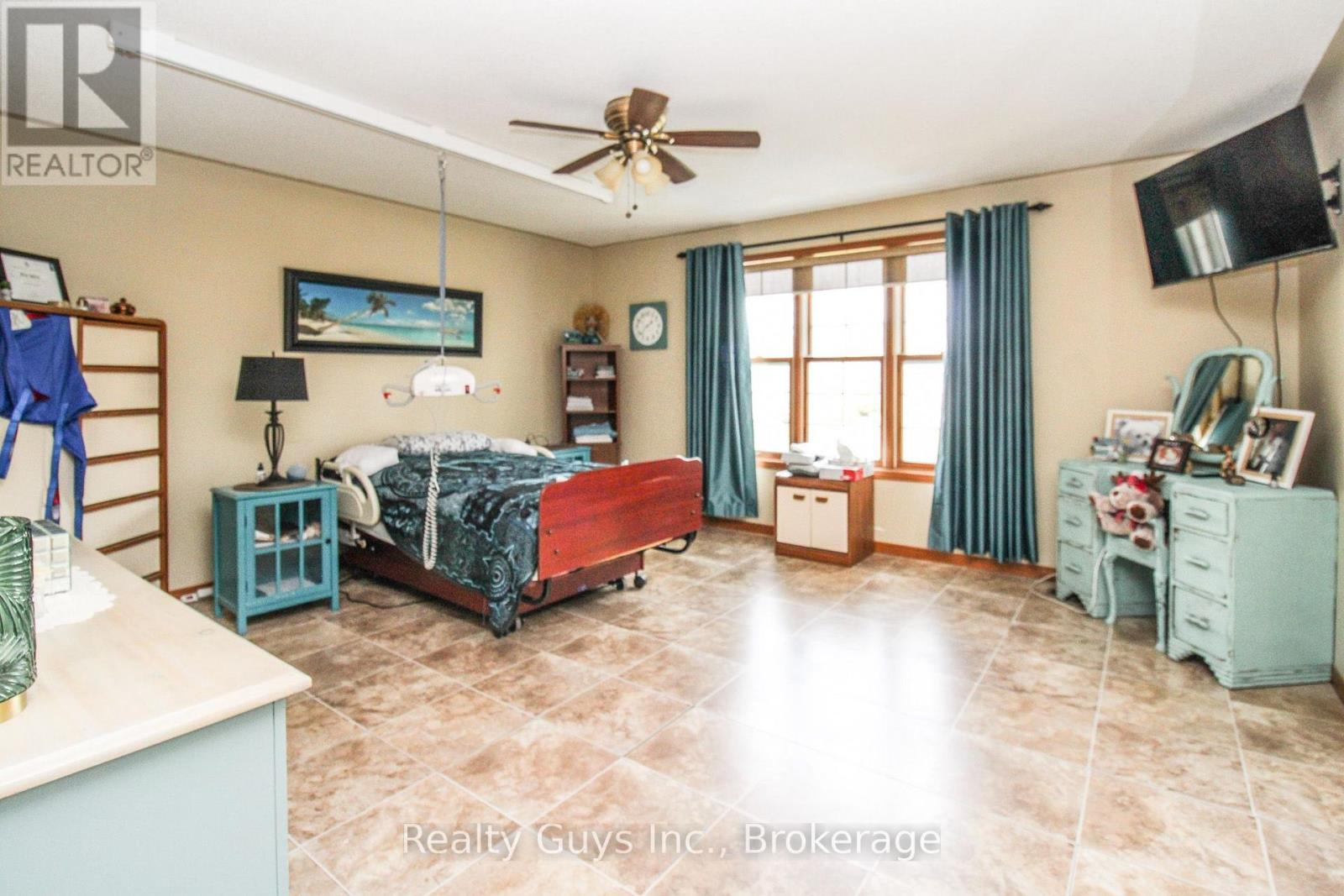 668 Brealey Drive, Peterborough (Otonabee Ward 1), Ontario  K9K 2M7 - Photo 18 - X13692886