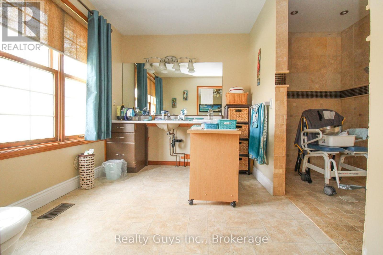 668 Brealey Drive, Peterborough (Otonabee Ward 1), Ontario  K9K 2M7 - Photo 20 - X13692886
