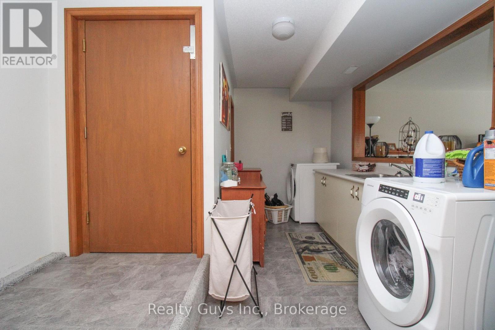 668 Brealey Drive, Peterborough (Otonabee Ward 1), Ontario  K9K 2M7 - Photo 50 - X13692886