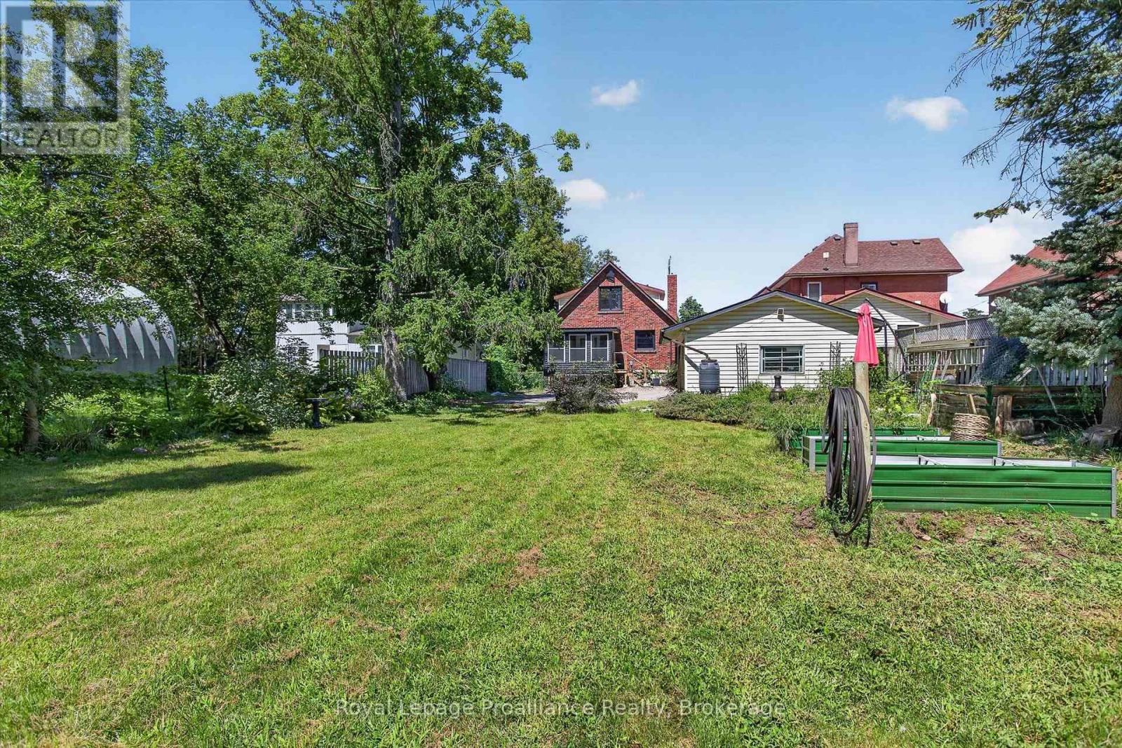 71 Lansdowne Street W, Peterborough (Otonabee Ward 1), Ontario  K9J 1Y2 - Photo 46 - X13693328