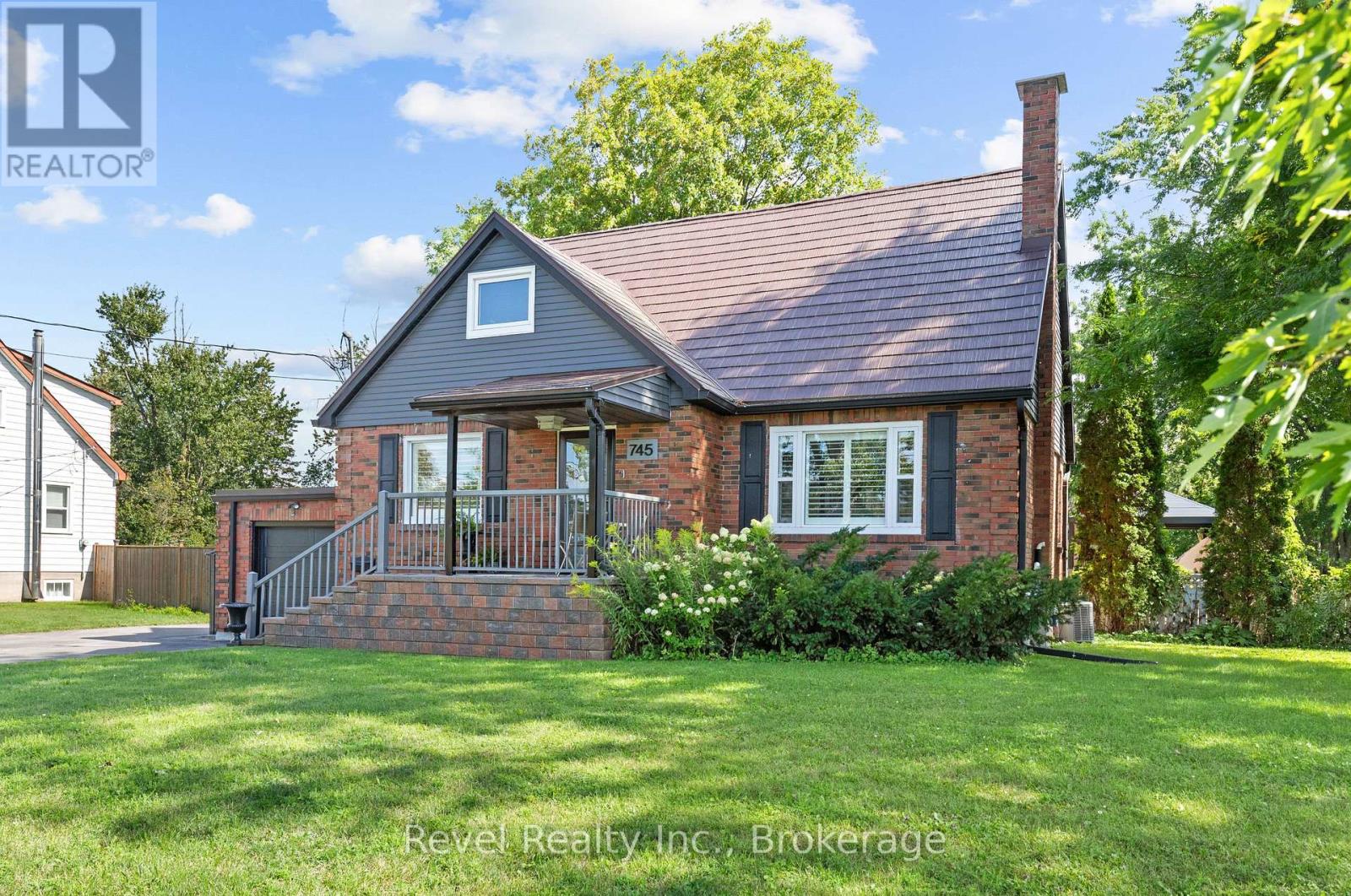 745 Crawford Drive, Peterborough (Otonabee Ward 1), Ontario  K9J 3W9 - Photo 3 - X13694512
