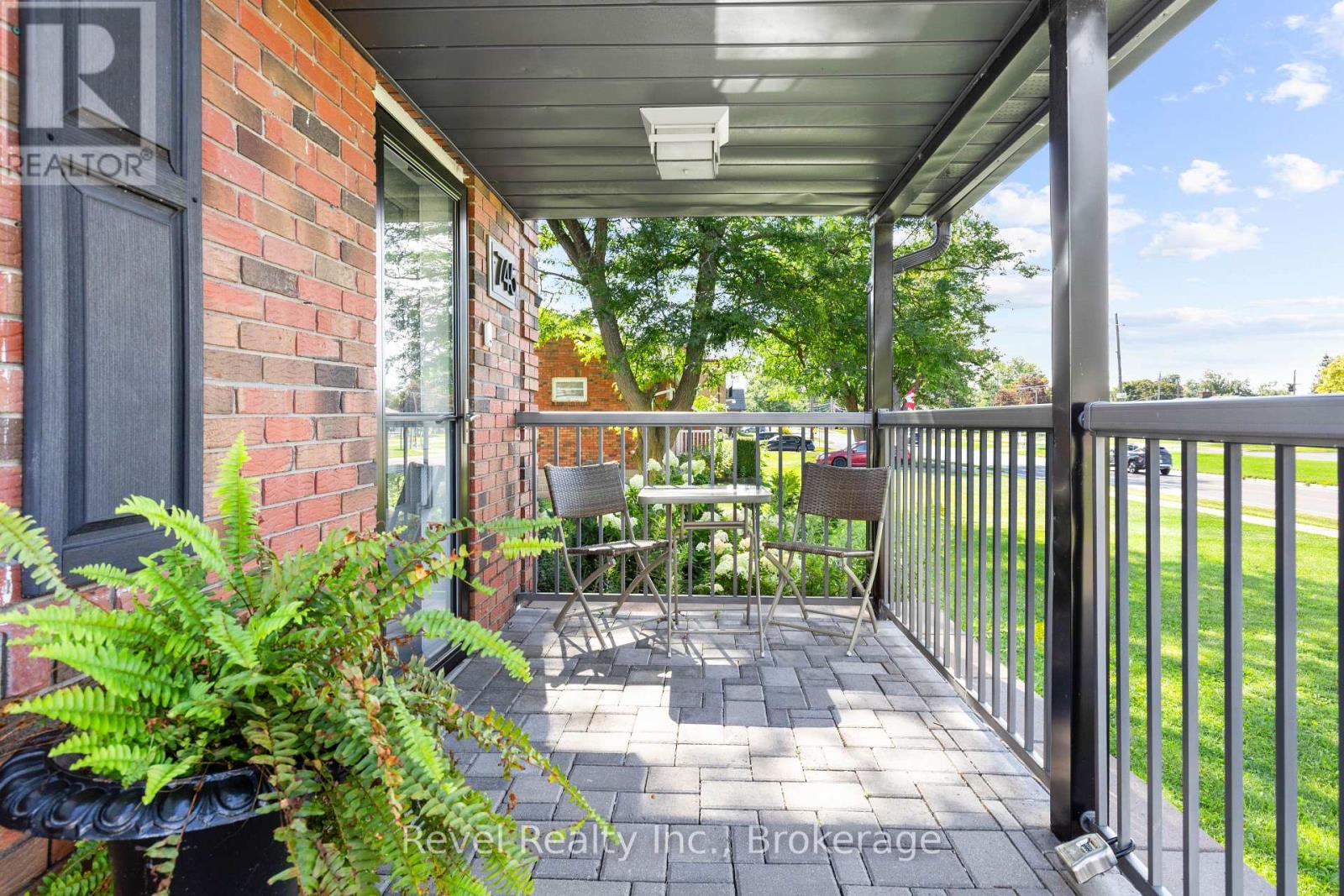 745 Crawford Drive, Peterborough (Otonabee Ward 1), Ontario  K9J 3W9 - Photo 4 - X13694512