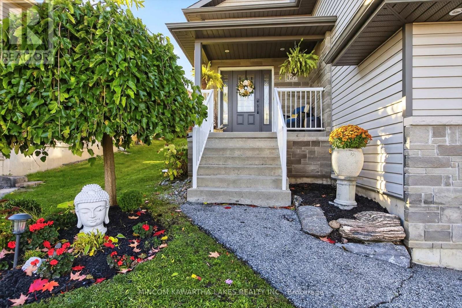 127 Milroy Drive, Peterborough (Northcrest Ward 5), Ontario  K9H 7T3 - Photo 6 - X13694560