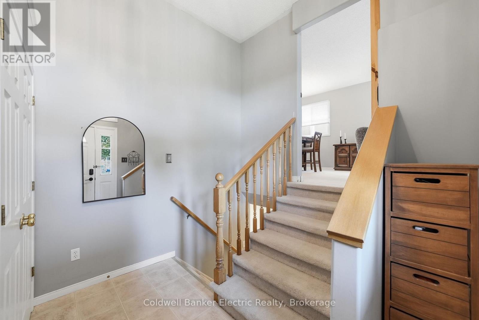 854 Abbey Lane, Peterborough (Ashburnham Ward 4), Ontario  K9H 7N6 - Photo 5 - X13694722
