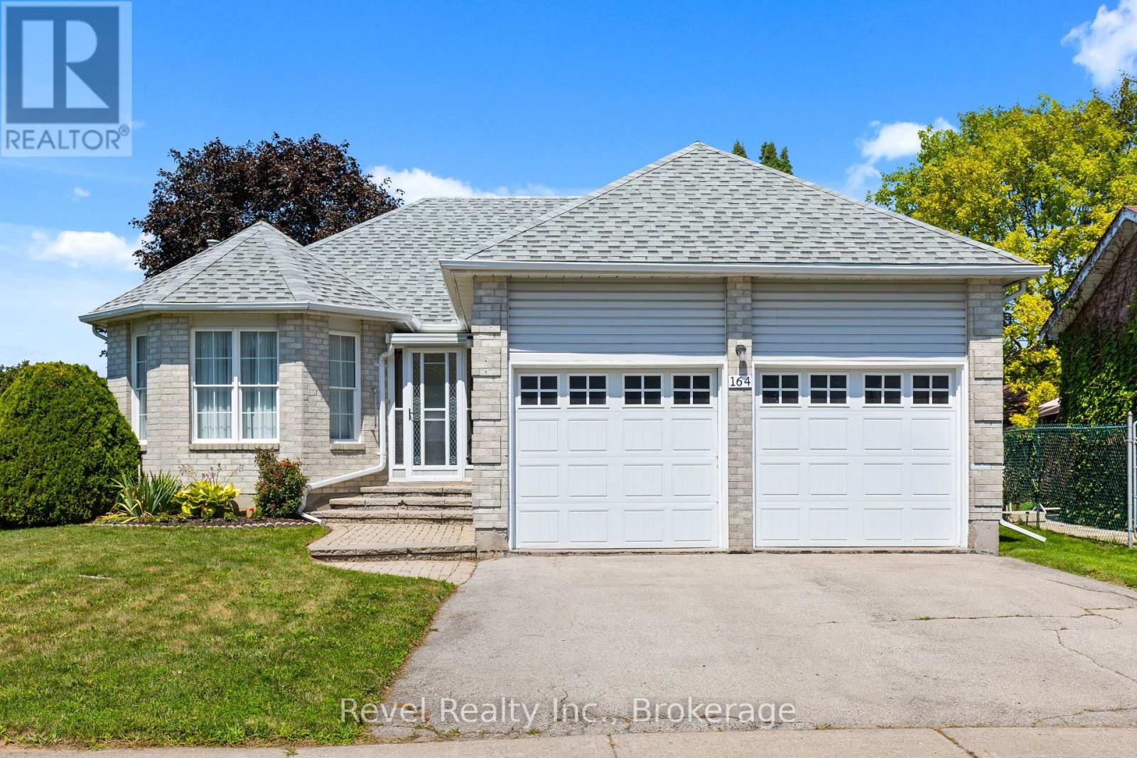 164 Elgin Street, Kawartha Lakes (Lindsay), Ontario  K9V 6B3 - Photo 2 - X13694726