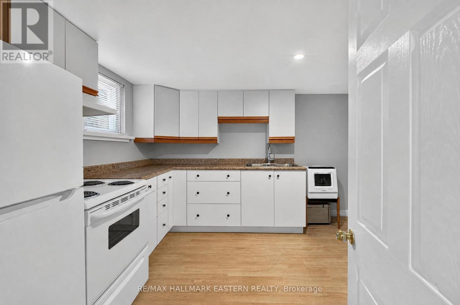 501 Glengarry Avenue, Peterborough (Northcrest Ward 5), Ontario  K9H 4Y5 - Photo 42 - X13694962
