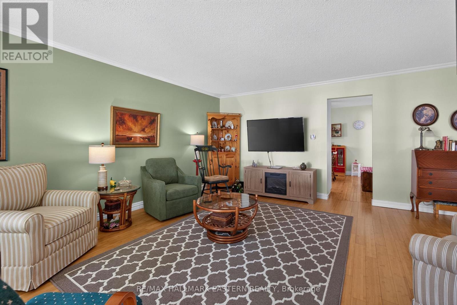 501 Glengarry Avenue, Peterborough (Northcrest Ward 5), Ontario  K9H 4Y5 - Photo 7 - X13694962