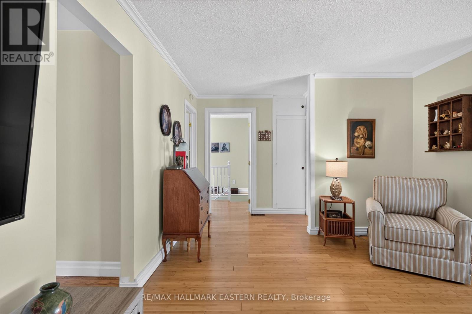 501 Glengarry Avenue, Peterborough (Northcrest Ward 5), Ontario  K9H 4Y5 - Photo 8 - X13694962