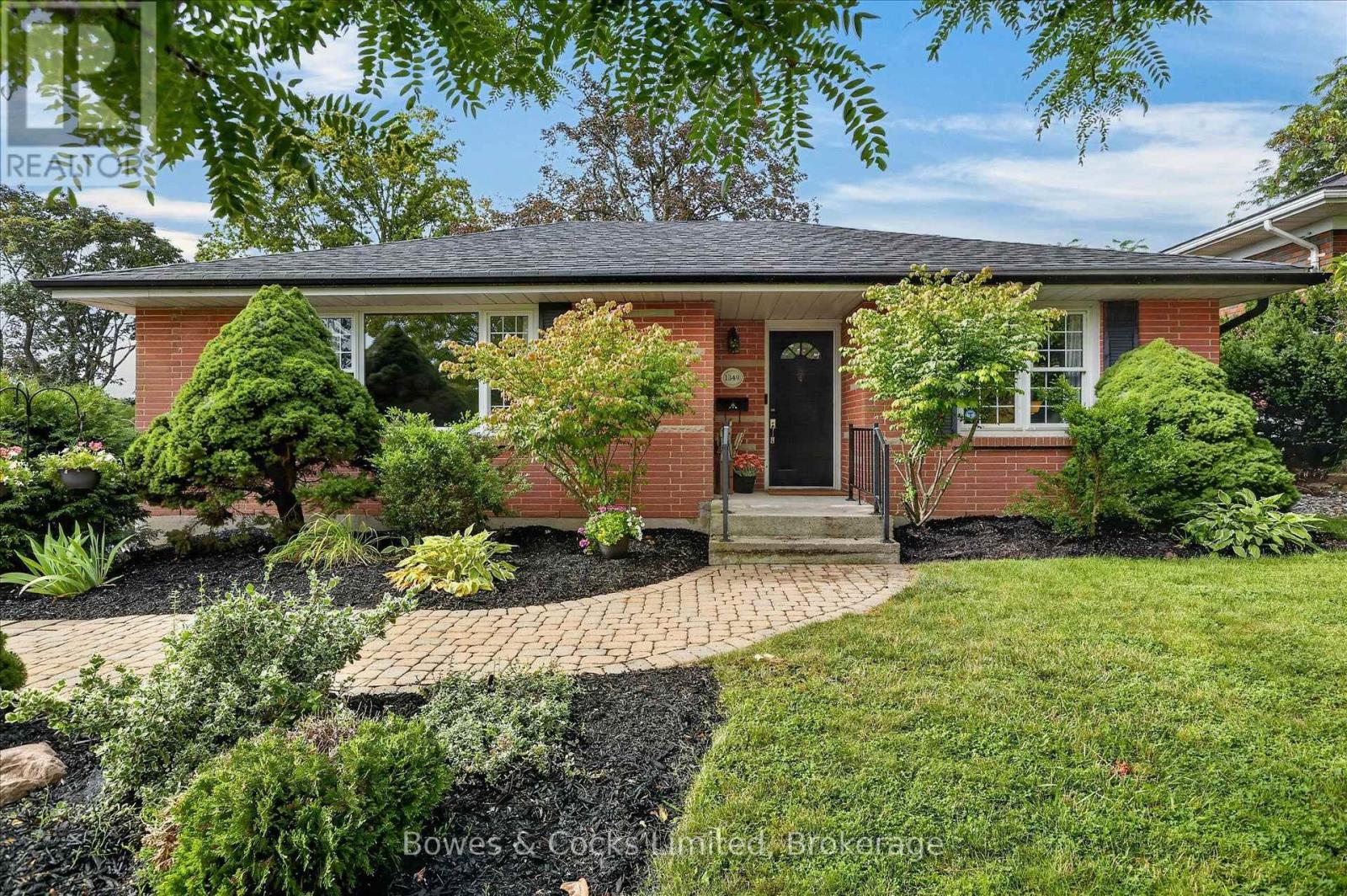1349 HOLLOWAY DRIVE, peterborough (town ward 3), Ontario