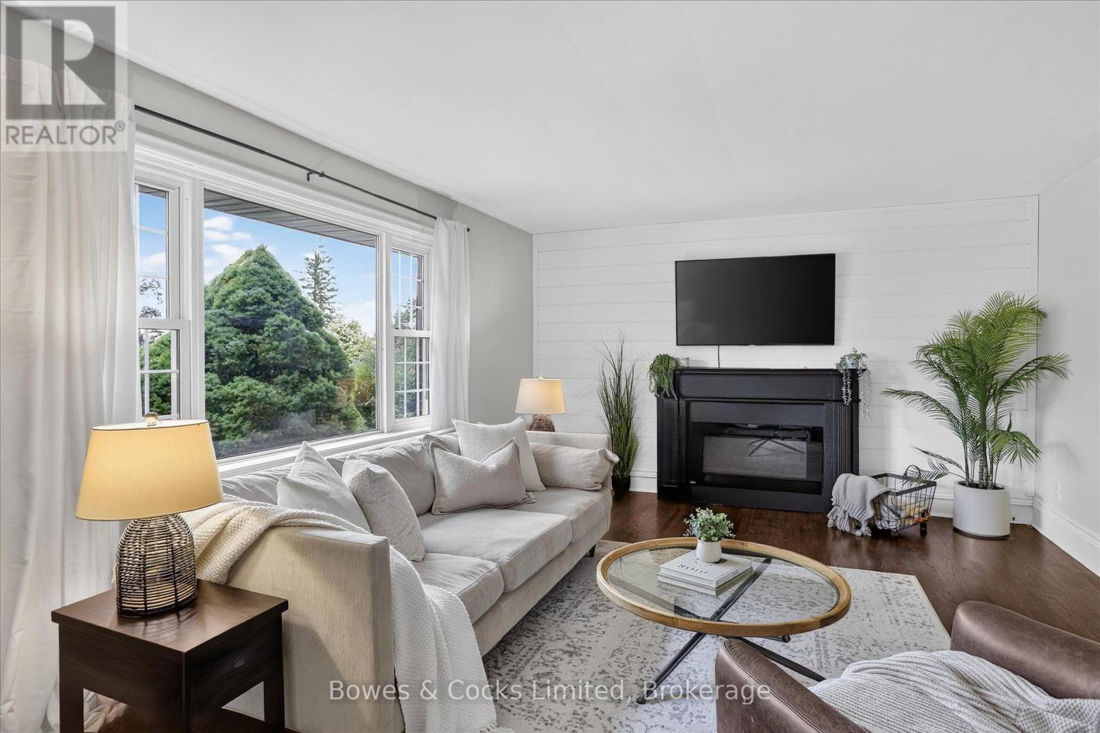 1349 Holloway Drive, Peterborough (Town Ward 3), Ontario  K9J 6G1 - Photo 7 - X13694972