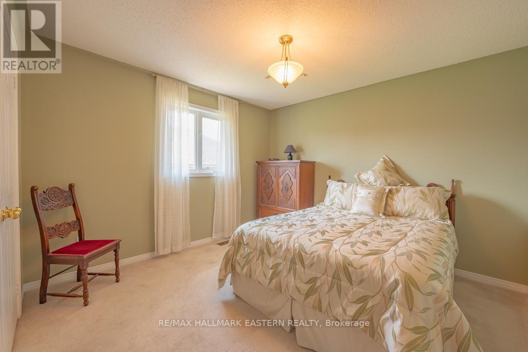 20 Ferguson Place, Peterborough (Northcrest Ward 5), Ontario  K9H 7M9 - Photo 12 - X13695074