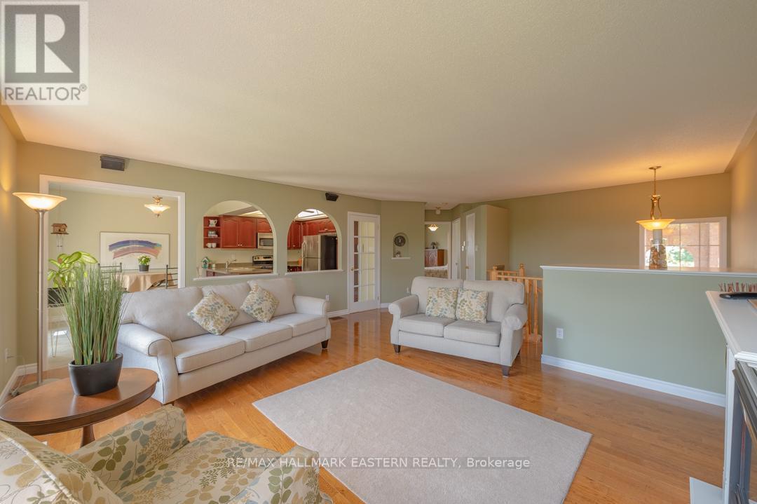 20 Ferguson Place, Peterborough (Northcrest Ward 5), Ontario  K9H 7M9 - Photo 16 - X13695074