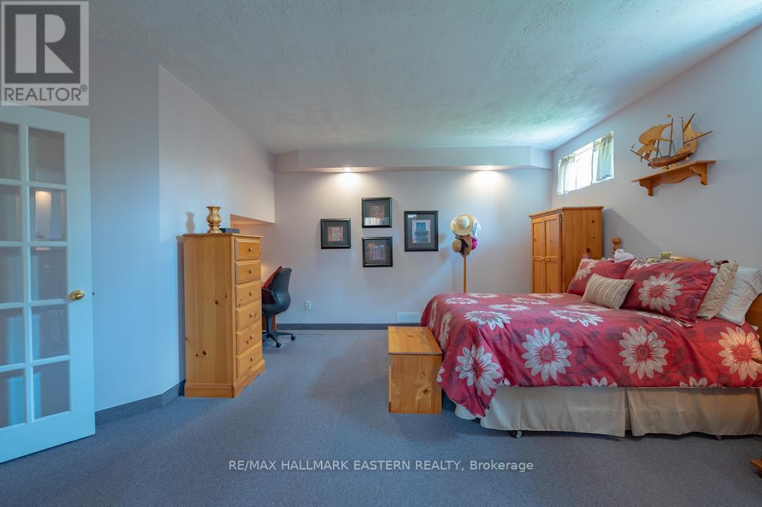 20 Ferguson Place, Peterborough (Northcrest Ward 5), Ontario  K9H 7M9 - Photo 17 - X13695074
