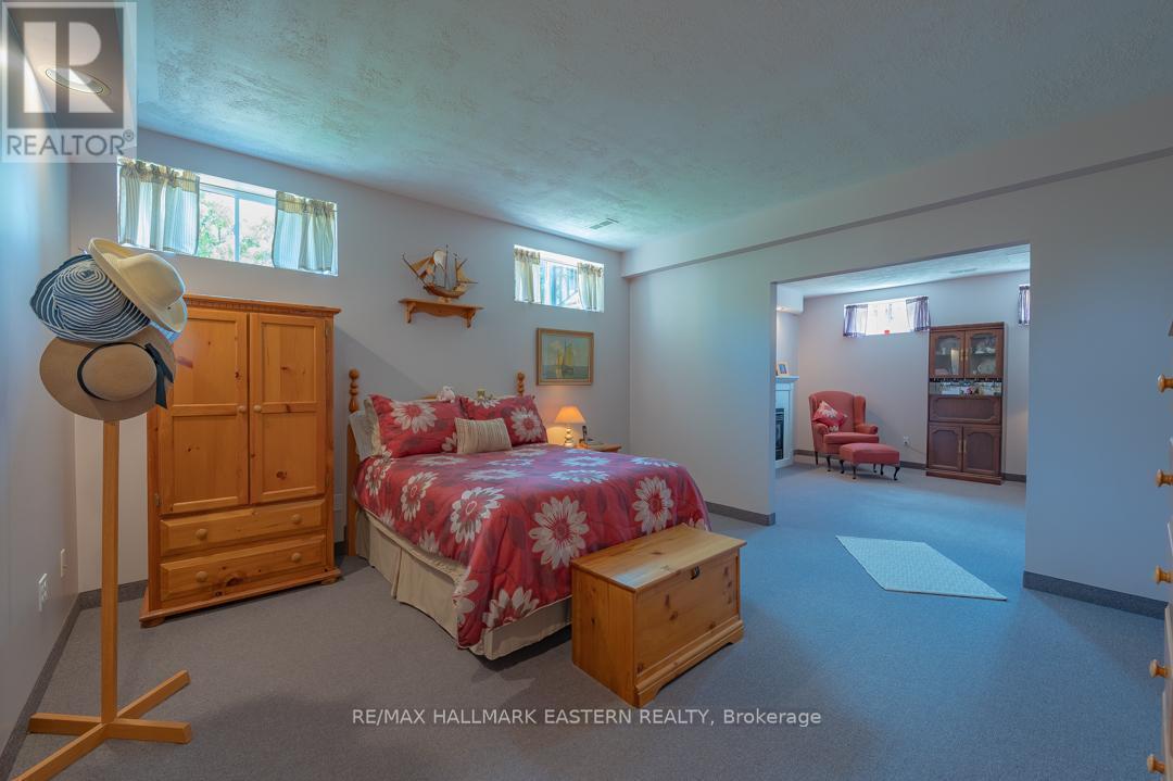 20 Ferguson Place, Peterborough (Northcrest Ward 5), Ontario  K9H 7M9 - Photo 19 - X13695074