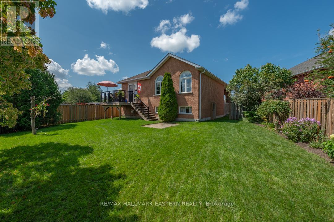 20 Ferguson Place, Peterborough (Northcrest Ward 5), Ontario  K9H 7M9 - Photo 28 - X13695074