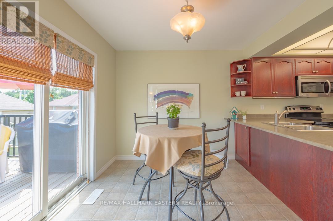 20 Ferguson Place, Peterborough (Northcrest Ward 5), Ontario  K9H 7M9 - Photo 5 - X13695074