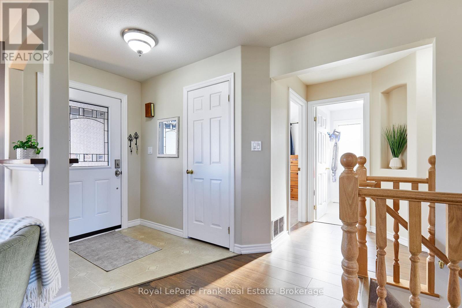 24 Beverly Street, Kawartha Lakes (Lindsay), Ontario  K9V 4Y7 - Photo 4 - X13695340