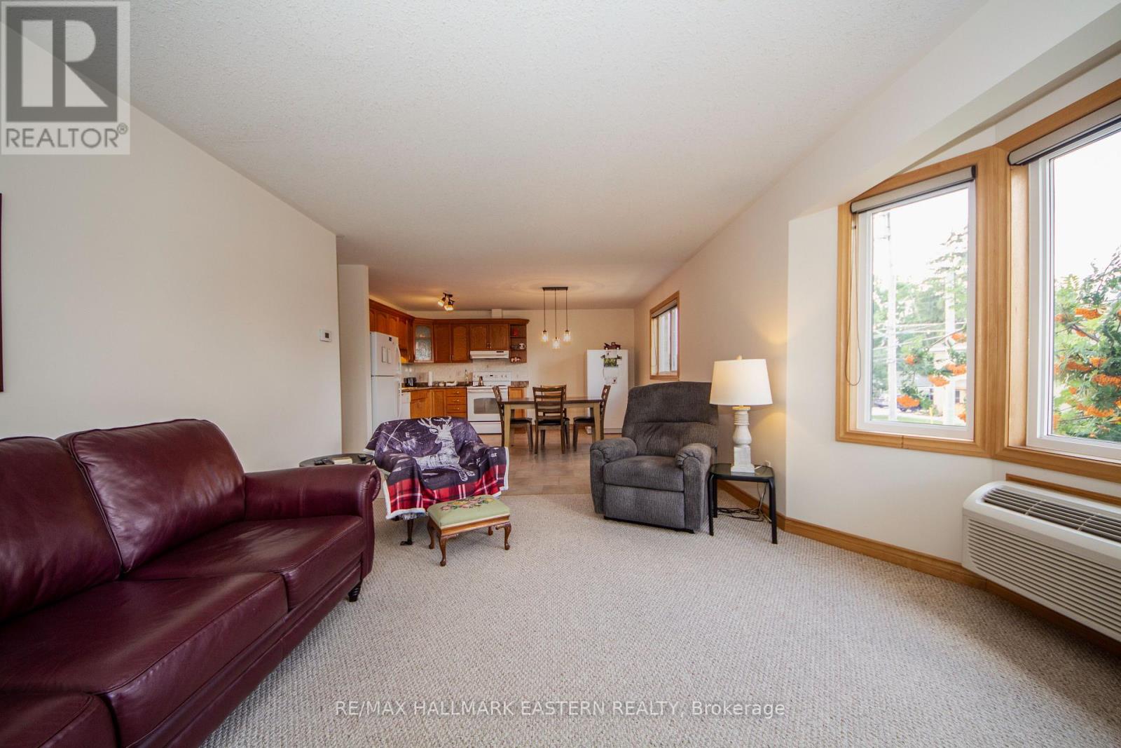 202 - 878 Armour Road, Peterborough (Ashburnham Ward 4), Ontario  K9H 2A6 - Photo 6 - X13696264