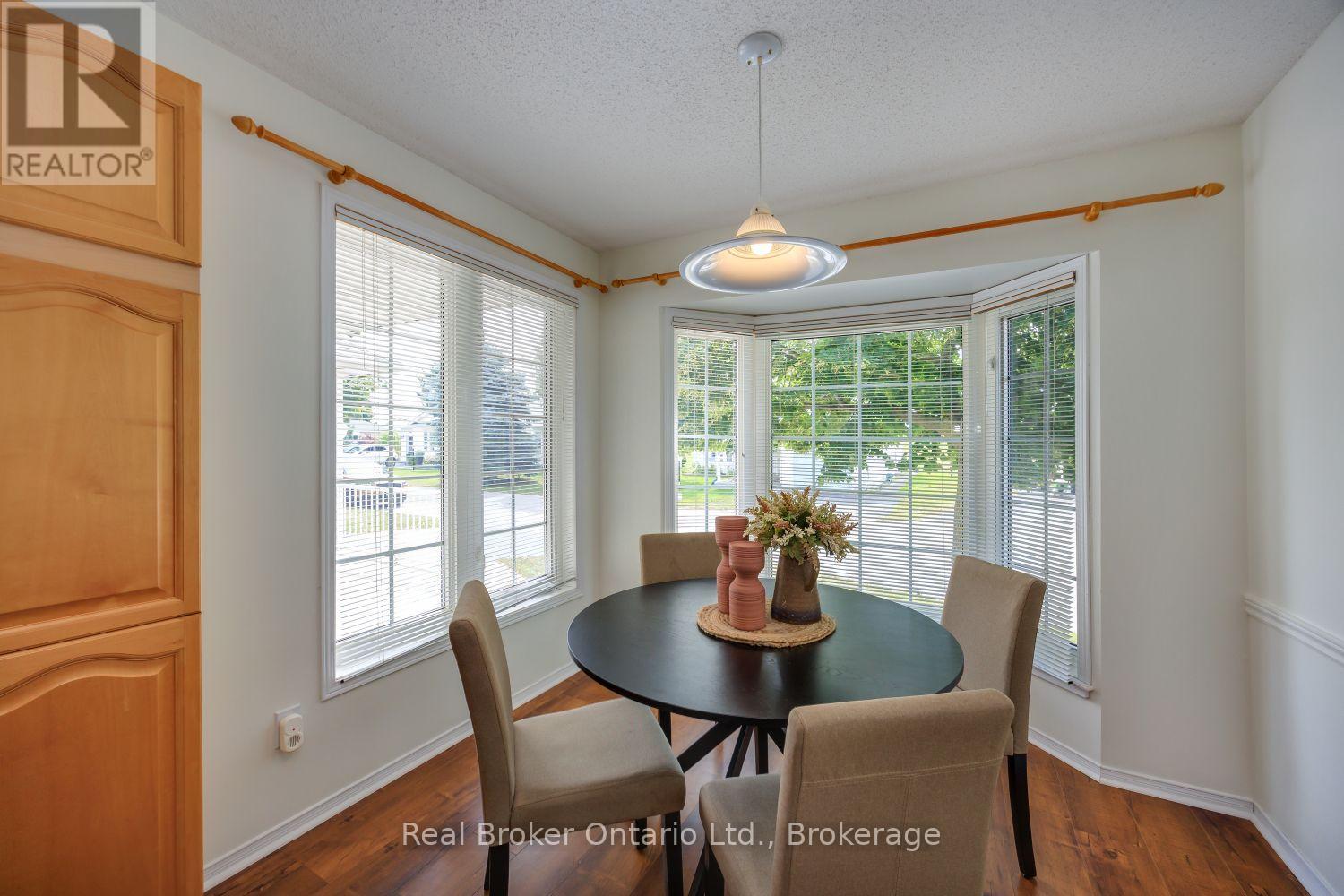 10 Niagara Trail, Clarington (Newcastle), Ontario  L1B 1A2 - Photo 11 - E13696664