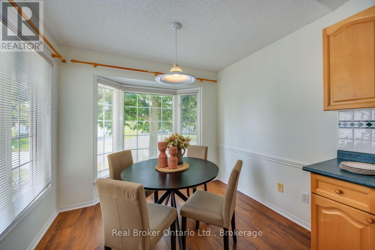 10 Niagara Trail, Clarington (Newcastle), Ontario  L1B 1A2 - Photo 12 - E13696664