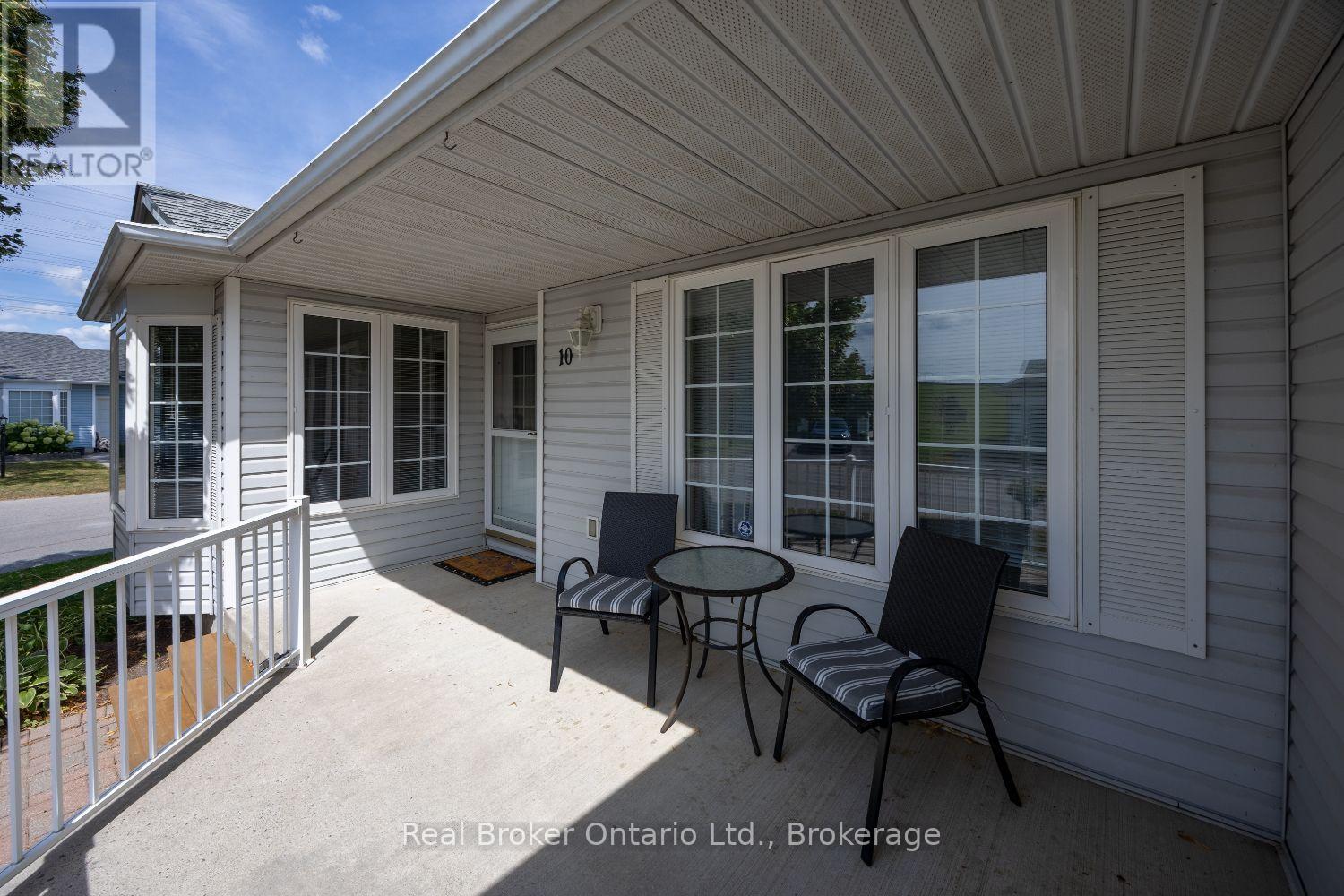 10 Niagara Trail, Clarington (Newcastle), Ontario  L1B 1A2 - Photo 6 - E13696664