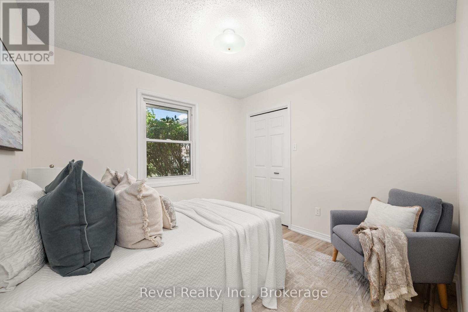 9 Crestwood Avenue, Kawartha Lakes (Lindsay), Ontario  K9V 6A7 - Photo 17 - X13697226