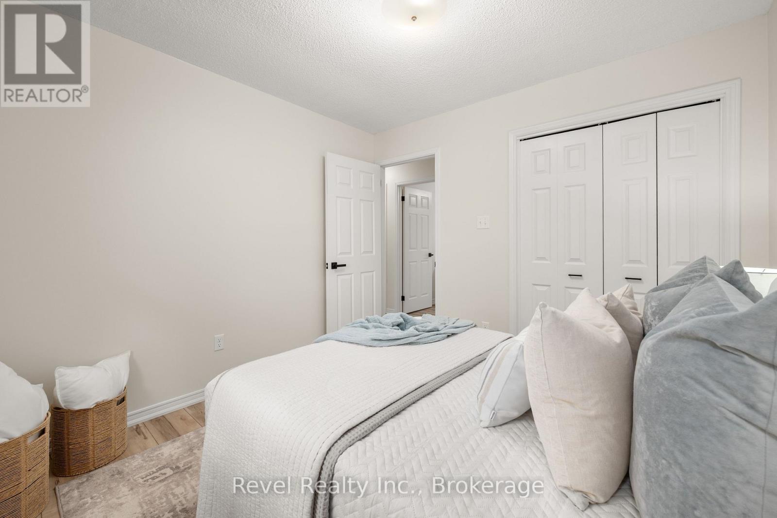 9 Crestwood Avenue, Kawartha Lakes (Lindsay), Ontario  K9V 6A7 - Photo 20 - X13697226