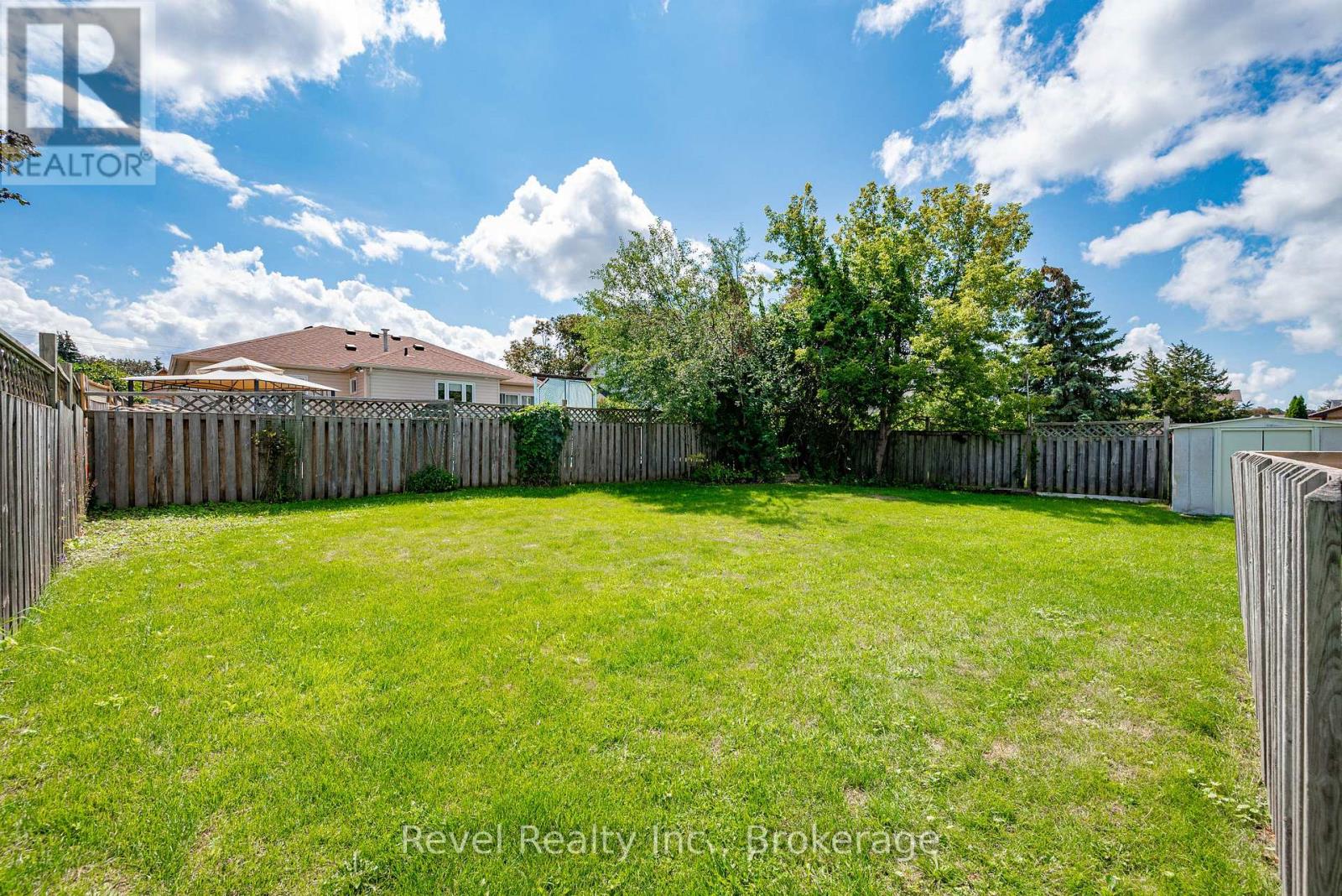 9 Crestwood Avenue, Kawartha Lakes (Lindsay), Ontario  K9V 6A7 - Photo 40 - X13697226